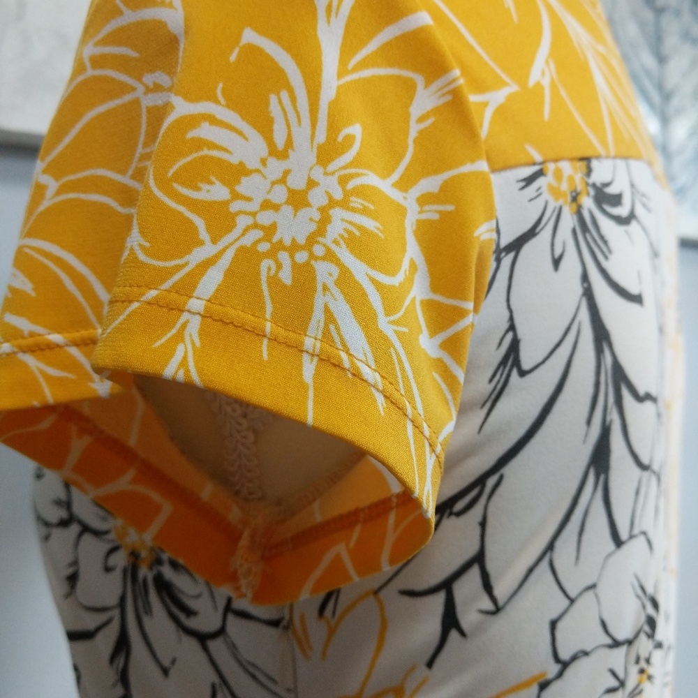 Dress - Picture 4 of 6